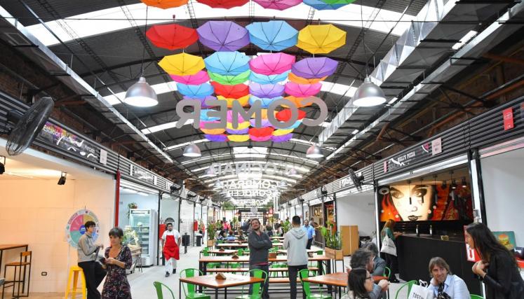 Clase de cocina centroamericana gratuita en el Mercado San Nicolás.